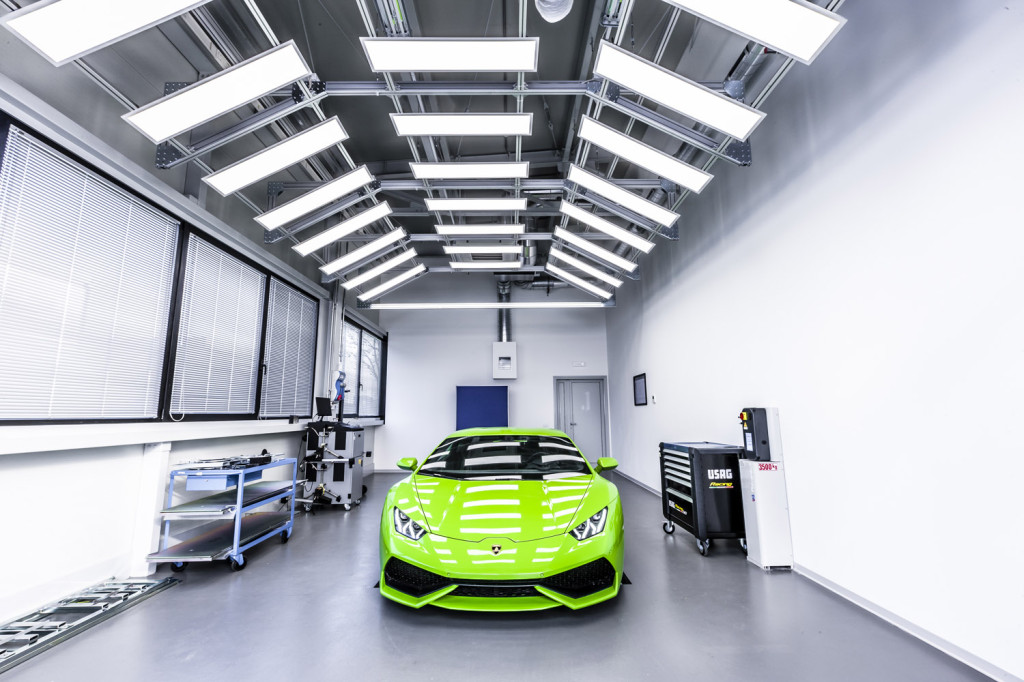 Lamborghini Training Center 6 LR
